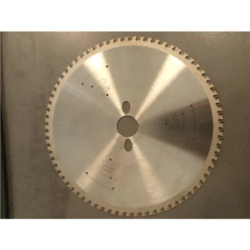 CMT Industrielle Kreissägeblätter für Edelstahl - D250x2,2 d30 Z72 HW (Gebraucht)