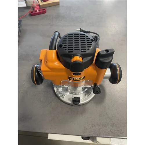 CMT 8E Oberfräse 1000 W, Spannzangen 8 und 12mm (Gebraucht)