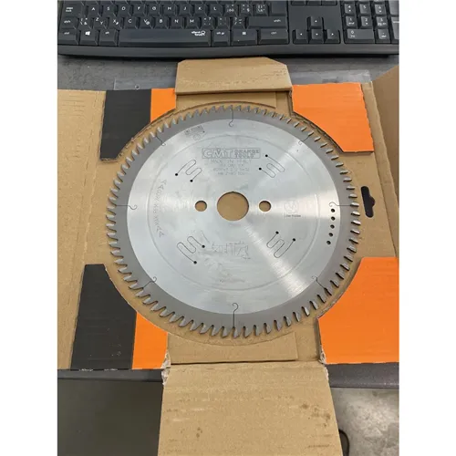 CMT XTreme Kreissägeblatt für Nichteisenmetalle und Kunststoffe - D250x3,2 d32 Z80 HW (Ausgepackt)