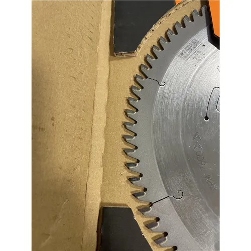 CMT XTreme Kreissägeblatt für Nichteisenmetalle und Kunststoffe - D250x3,2 d32 Z80 HW (Ausgepackt)